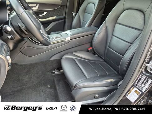 Used 2022 Mercedes-Benz GLC 300 4MATIC image 12