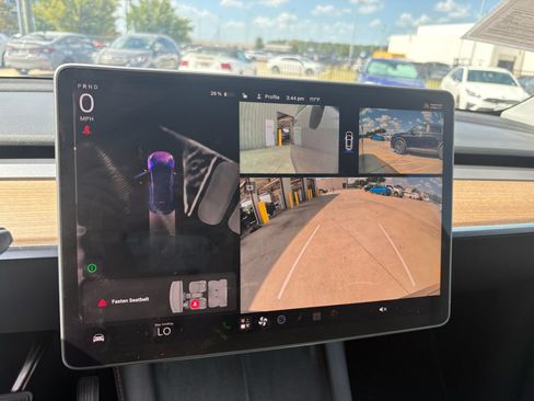 Used 2023 Tesla Model Y 2WD image 28
