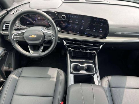 Used 2026 Chevrolet Traverse LT w/ Driver Confidence Package AWD/4WD image 14