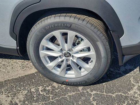 New 2026 Toyota Corolla Cross LE image 5