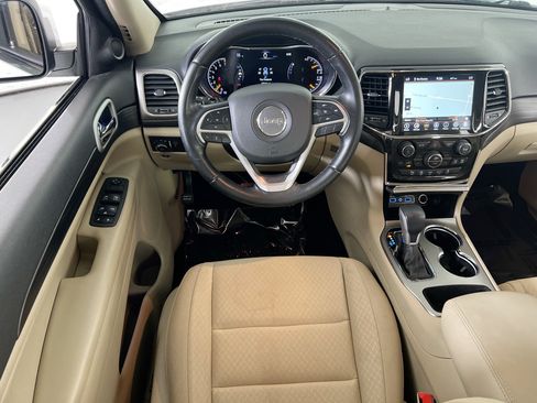 Used 2022 Jeep Grand Cherokee Laredo E AWD/4WD image 21