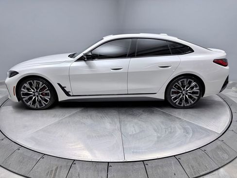 Used 2022 BMW M440i xDrive Gran Coupe w/ Shadowloine Package AWD/4WD image 8