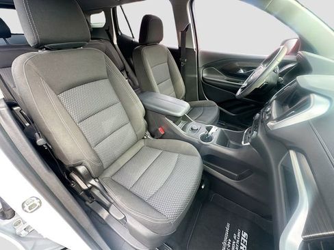 Used 2023 GMC Terrain SLE FWD image 27