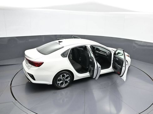 Used 2019 Kia Forte LXS FWD image 43