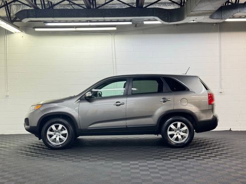 Used 2013 Kia Sorento LX image 6