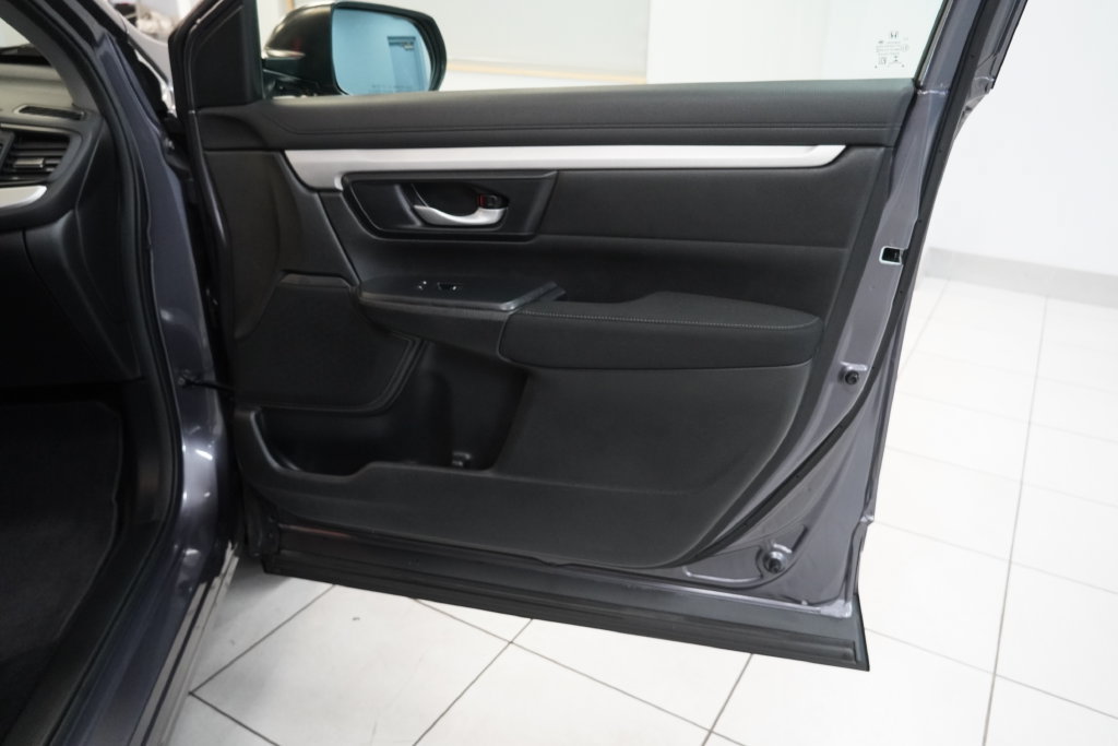 Used 2019 Honda CR-V LX image 13