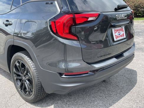 Used 2021 GMC Terrain SLE w/ Driver Convenience Package FWD image 30