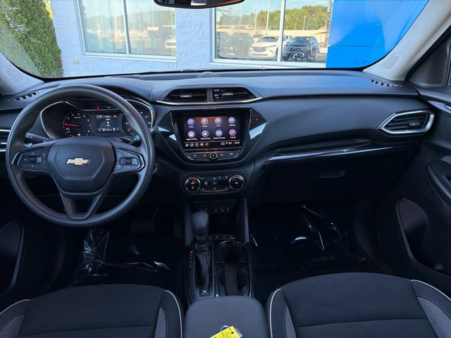 Used 2023 Chevrolet TrailBlazer LT w/ Convenience Package AWD/4WD image 32