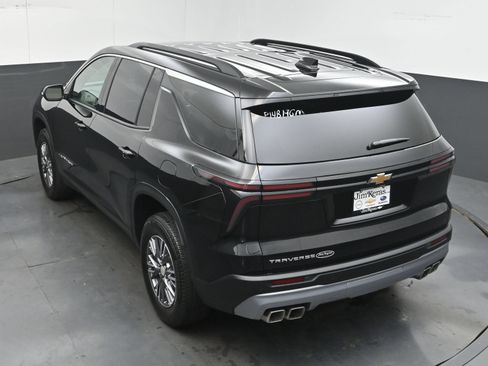Certified 2026 Chevrolet Traverse LT FWD image 39