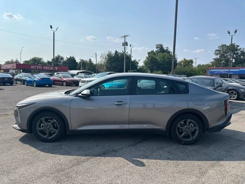 Used 2025 Kia K4 FWD image 9