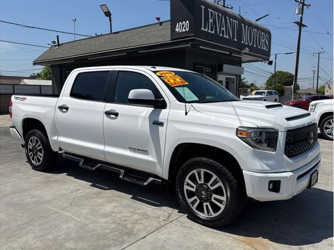 Used 2018 Toyota Tundra SR5 w/ TRD Sport Package AWD/4WD image 42