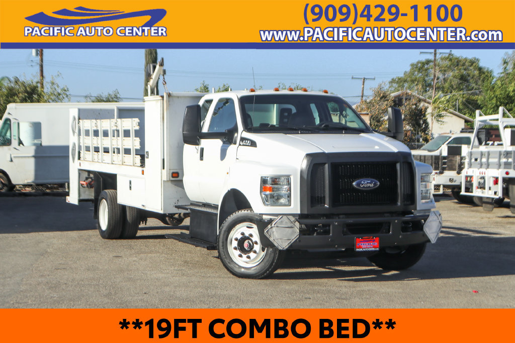 Used 2017 Ford F650 2WD SuperCab Super Duty image 1