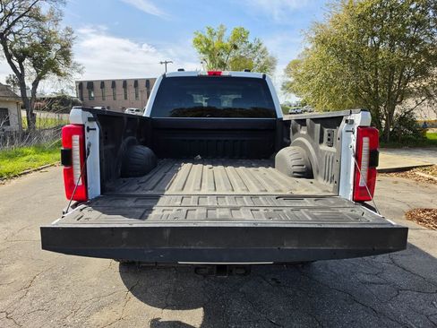 Used 2025 Ford F250 Lariat w/ Chrome Package AWD/4WD image 39
