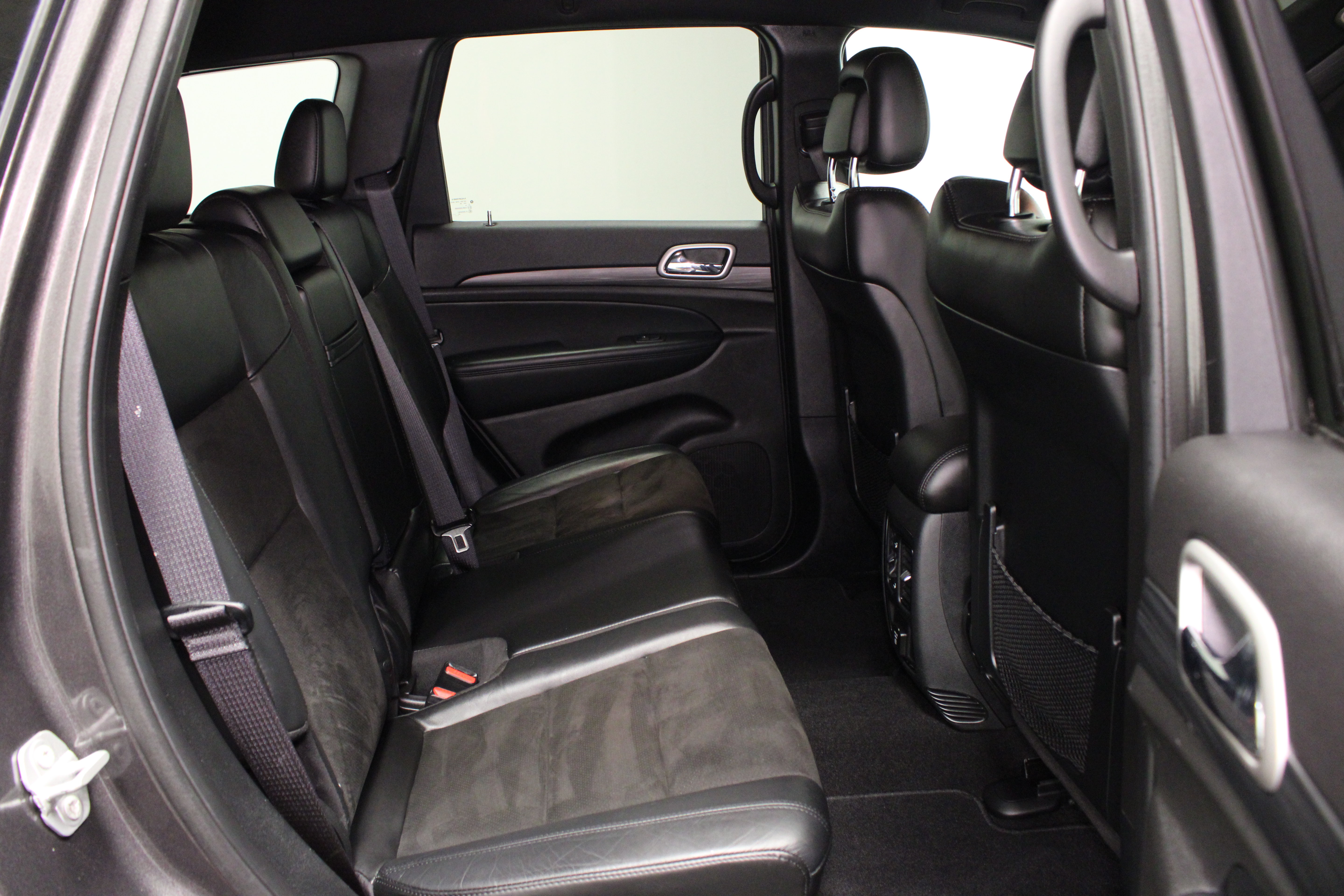 Used 2021 Jeep Grand Cherokee Laredo X RWD image 17