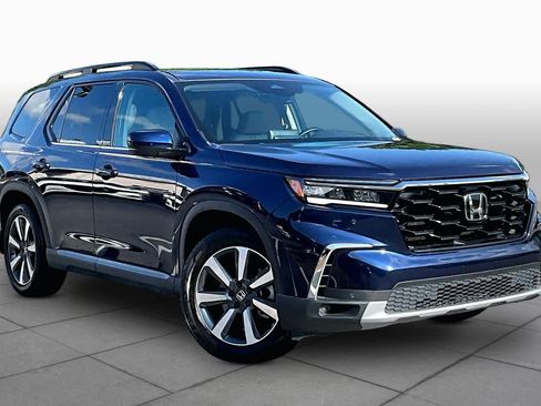 Certified 2025 Honda Pilot Touring image 35
