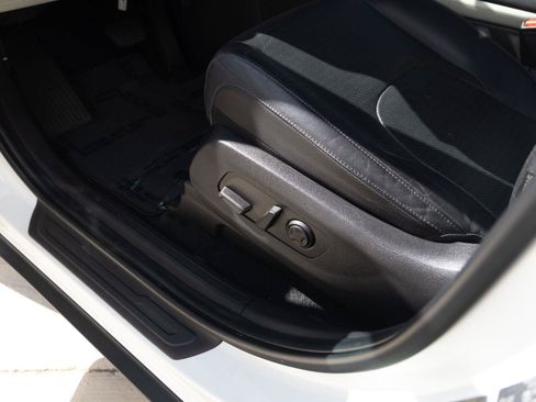 Used 2023 Kia Carnival SX Prestige FWD image 18