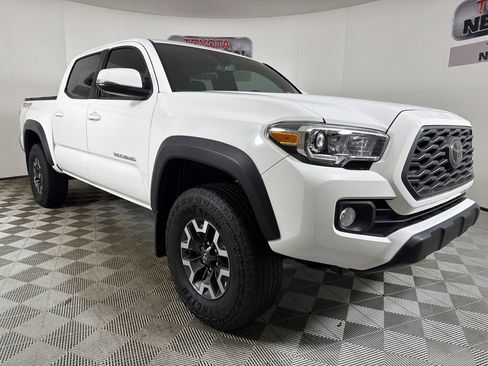 Used 2022 Toyota Tacoma TRD Off-Road AWD/4WD image 1