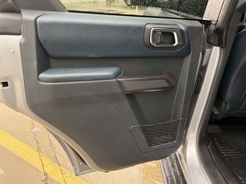 Used 2024 Ford Bronco Outer Banks AWD/4WD image 12