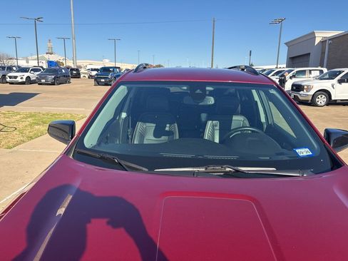 Used 2023 GMC Terrain AT4 image 5