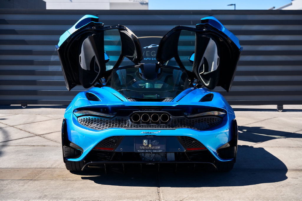 Used 2021 McLaren 765LT RWD image 21