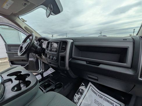 Used 2016 RAM 2500 Tradesman w/ Chrome Appearance Group AWD/4WD image 19