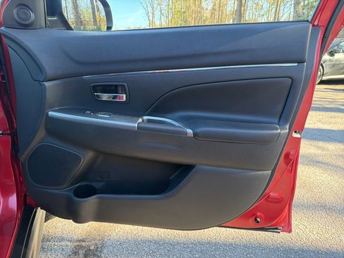 Used 2018 Mitsubishi Outlander Sport SE image 26