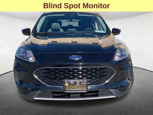 Used 2020 Ford Escape SE image 4