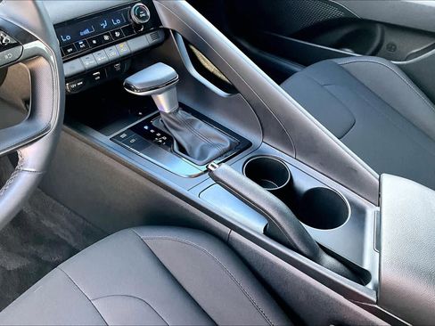 Certified 2025 Hyundai Elantra Sport image 30