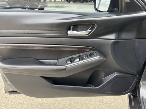 Used 2021 Nissan Altima 2.5 SR image 18