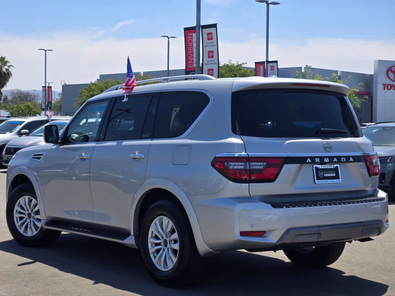 Used 2024 Nissan Armada SV AWD/4WD image 5