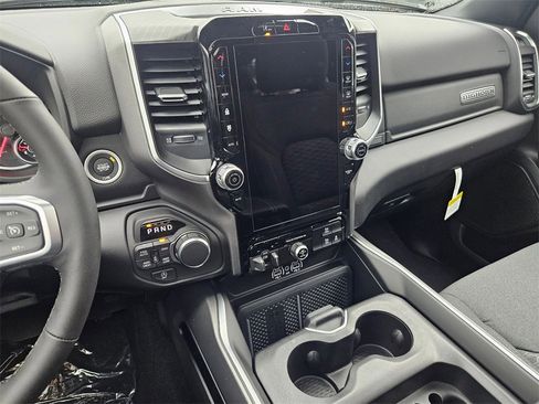 New 2026 RAM 1500 4x4 Crew Cab image 22