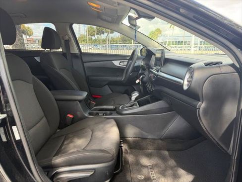 Used 2024 Kia Forte LXS FWD image 12