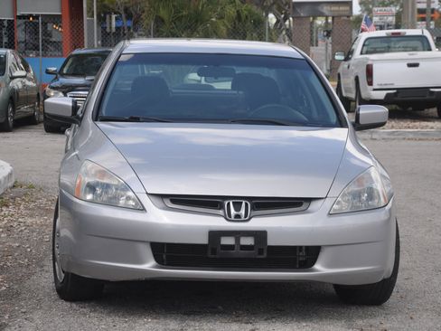 Used 2004 Honda Accord LX image 3