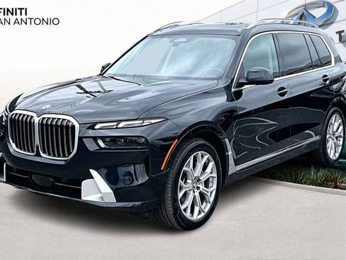 Used 2025 BMW X7 xDrive40i w/ Climate Comfort Package AWD/4WD image 14