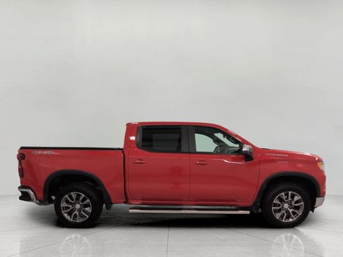 Used 2024 Chevrolet Silverado 1500 LT AWD/4WD image 12