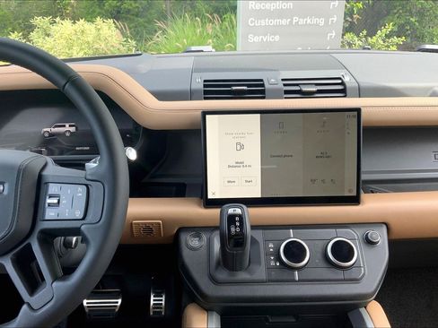 New 2025 Land Rover Defender 130 V8 image 6