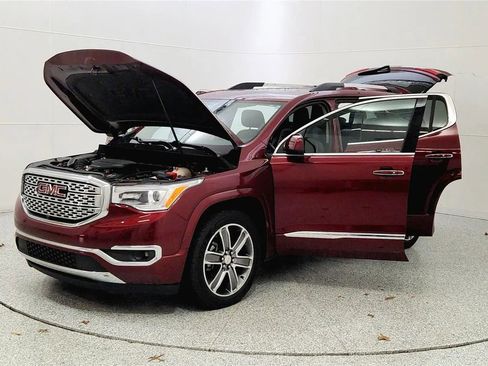 Used 2017 GMC Acadia Denali w/ Technology Package image 10