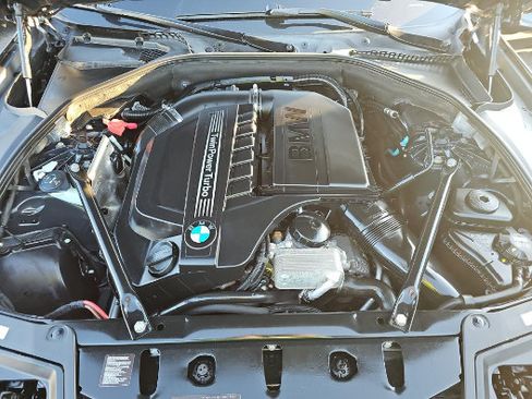 Used 2015 BMW 535i xDrive Sedan AWD/4WD image 8