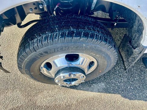 New 2026 Ford F350 Platinum image 36