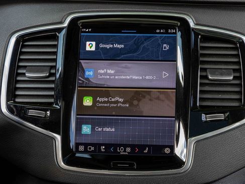 Used 2025 Volvo XC90 B6 Plus image 11