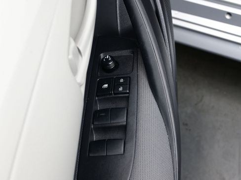 Used 2025 Toyota Corolla LE w/ LE Premium Package image 10