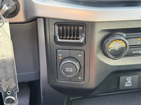 Used 2023 Ford F150 XLT image 34