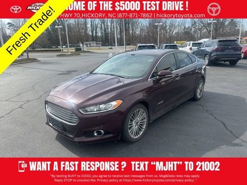 Used 2013 Ford Fusion SE image 3