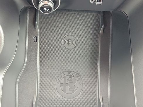 Used 2024 Alfa Romeo Tonale Ti AWD/4WD image 25