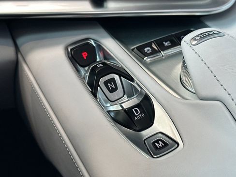 Used 2023 Chevrolet Corvette Stingray w/ Z51 Performance Package image 18