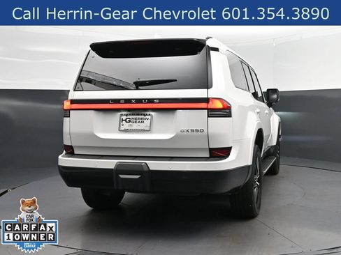 Used 2024 Lexus GX 550 w/ Accessory Package (Z1) AWD/4WD image 7