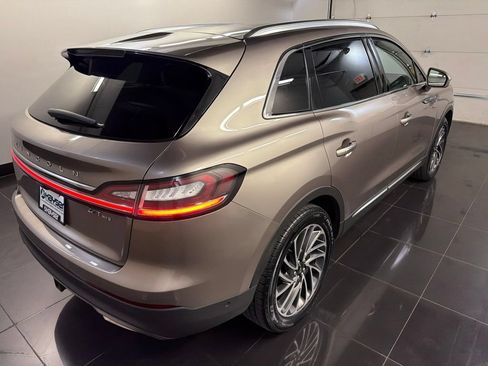 Used 2020 Lincoln Nautilus Reserve w/ Equipment Group 201A AWD/4WD image 6