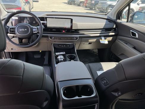 New 2026 Kia Carnival EX FWD image 21