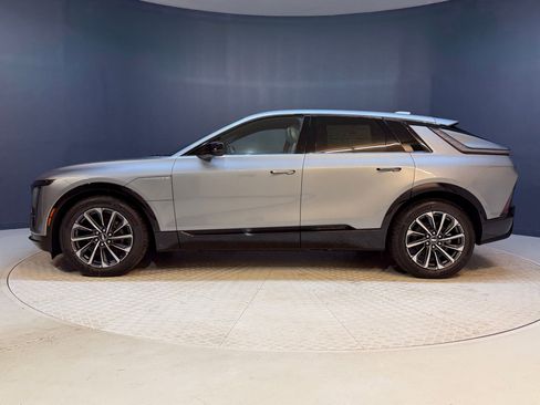 New 2026 Cadillac Lyriq Sport AWD/4WD image 2