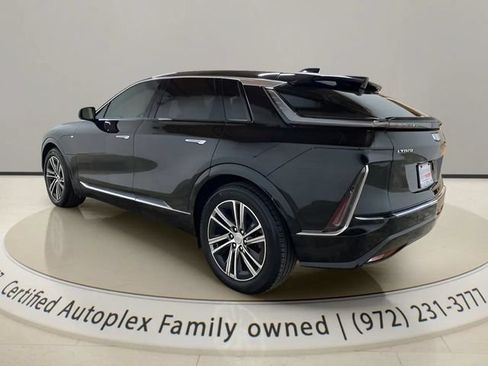 Used 2025 Cadillac Lyriq Luxury RWD image 3
